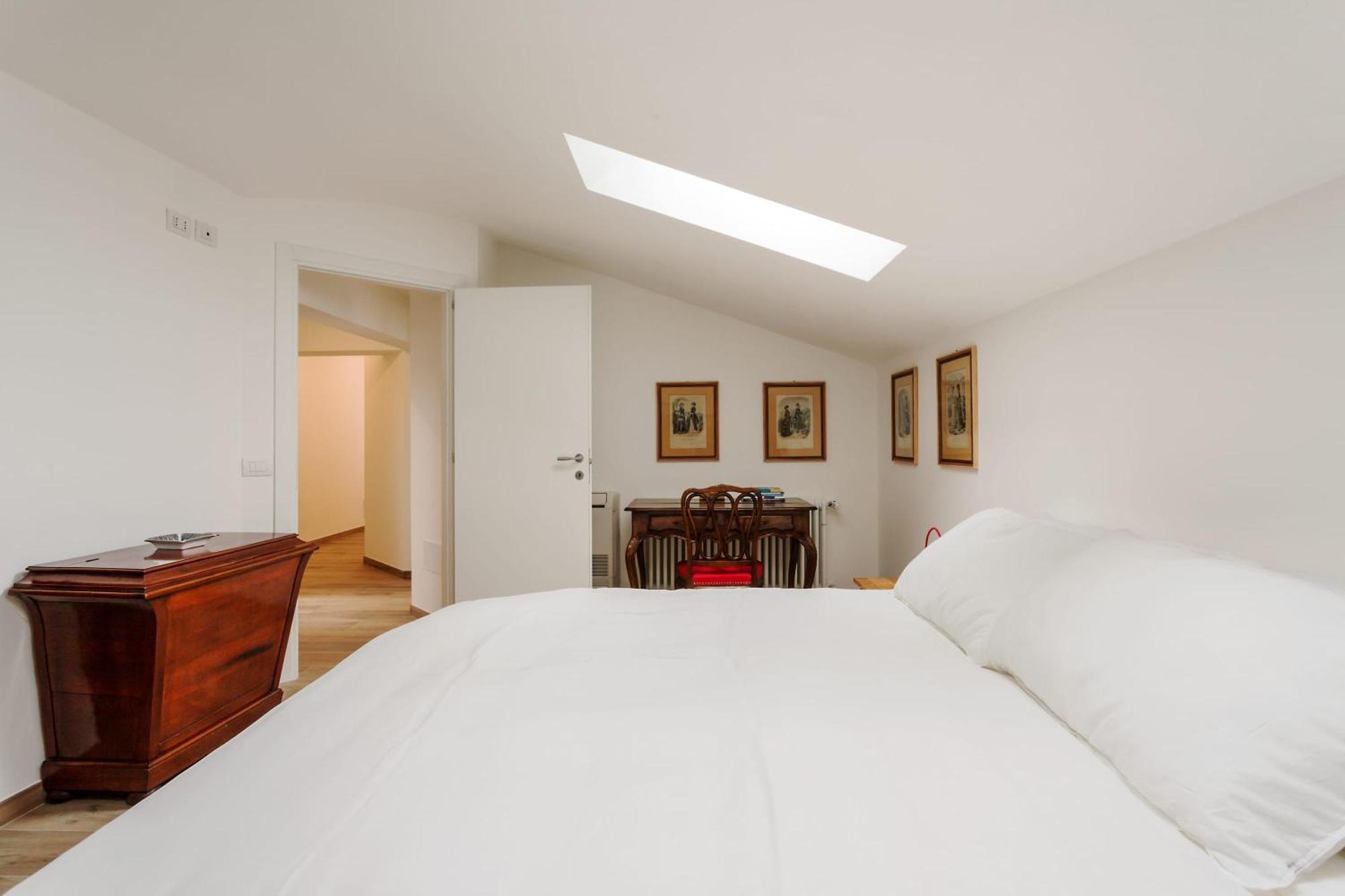 Amazing Flat With Big Terrace And Private Car Park Appartement Verona Buitenkant foto