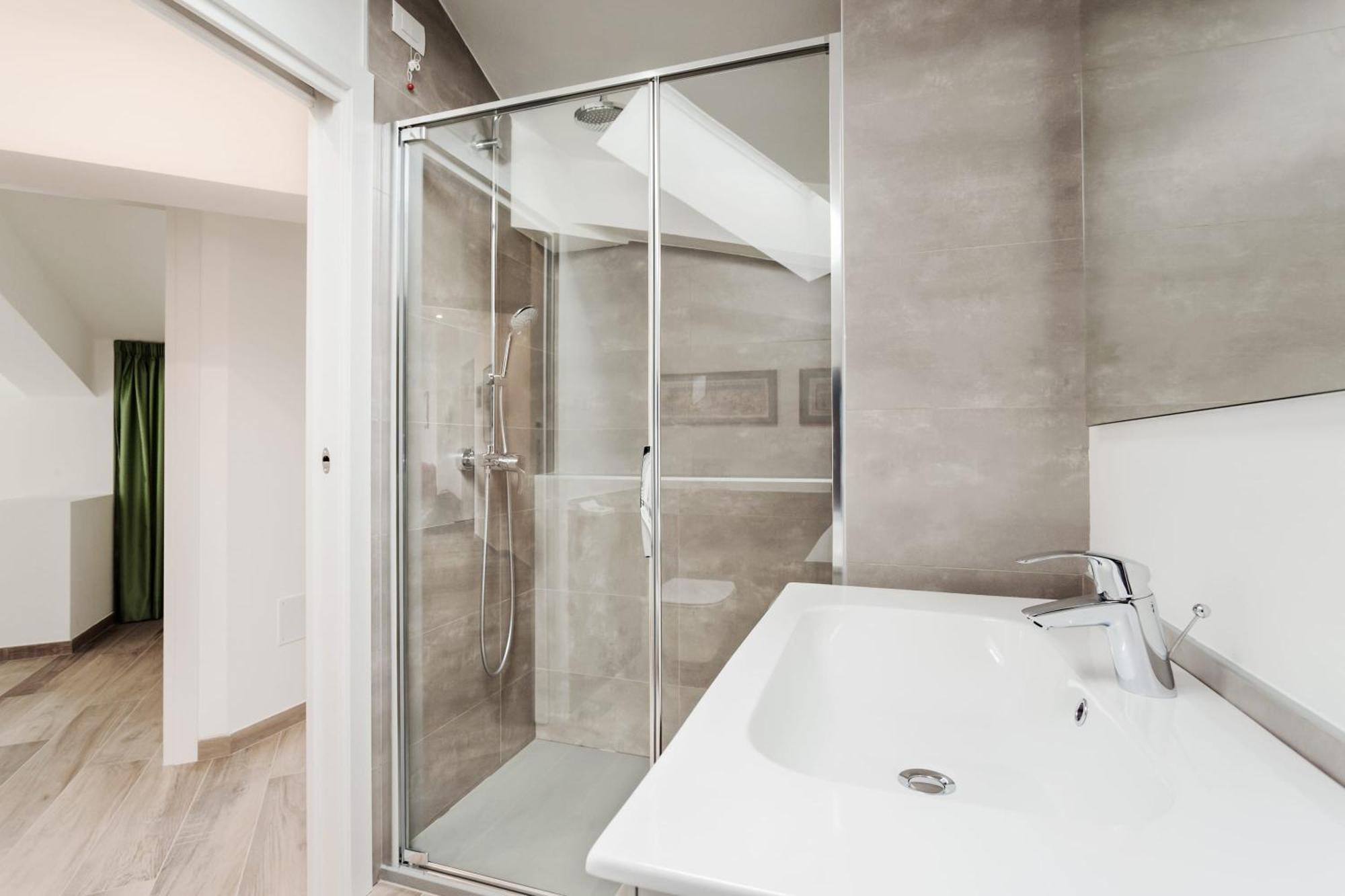 Amazing Flat With Big Terrace And Private Car Park Appartement Verona Buitenkant foto
